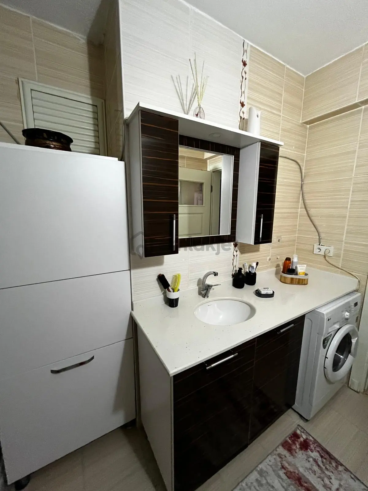 Kuşadası Davutlar Mahallesinde Satılık 2+1 Daire - 10