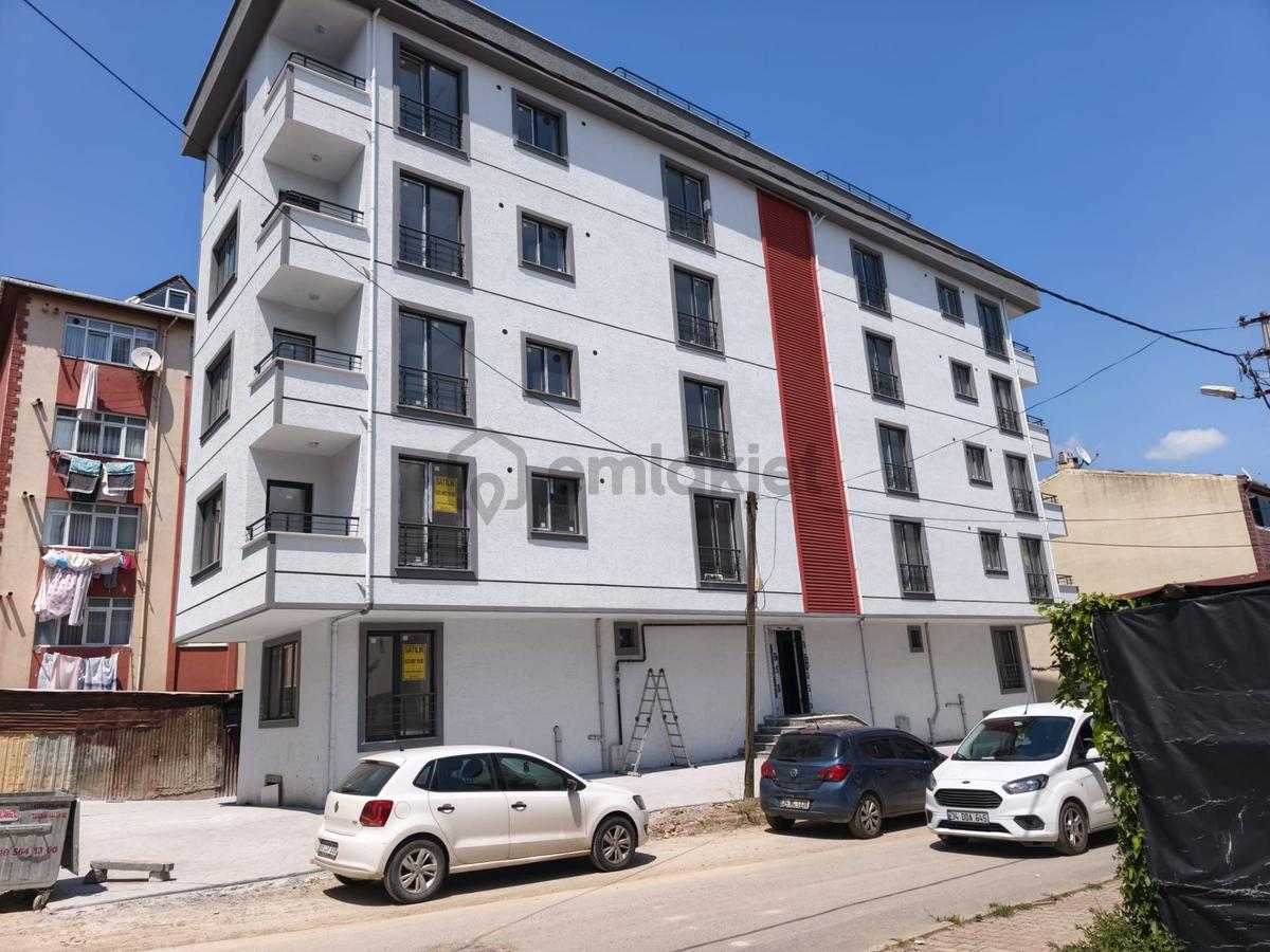 Acil Sultanbeyli Necipfazıl Mah Satılık 140 M.3+1 Ters Dübleks