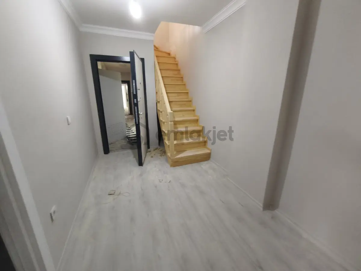 Acil Sultanbeyli Necipfazıl Mah Satılık 140 M.3+1 Ters Dübleks - 7