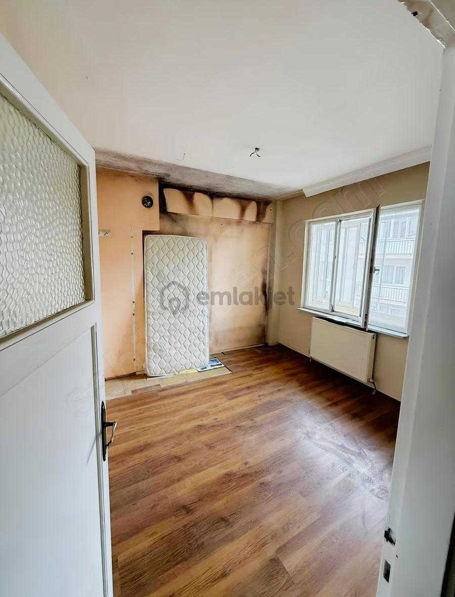 Selimiye Mahallesi 4. Kat Doğalgazlı Ferah Daire - 18