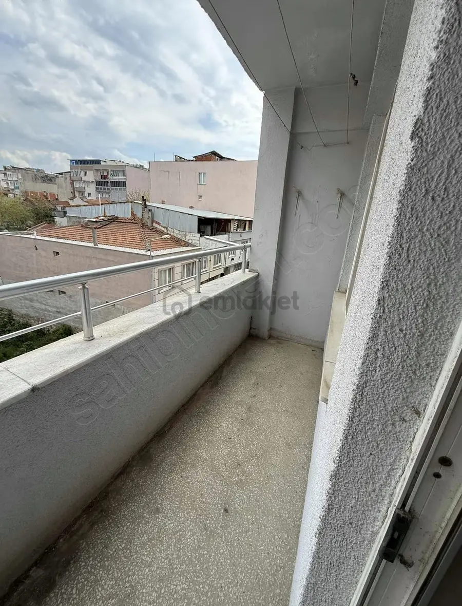 Selimiye Mahallesi 4. Kat Doğalgazlı Ferah Daire - 6