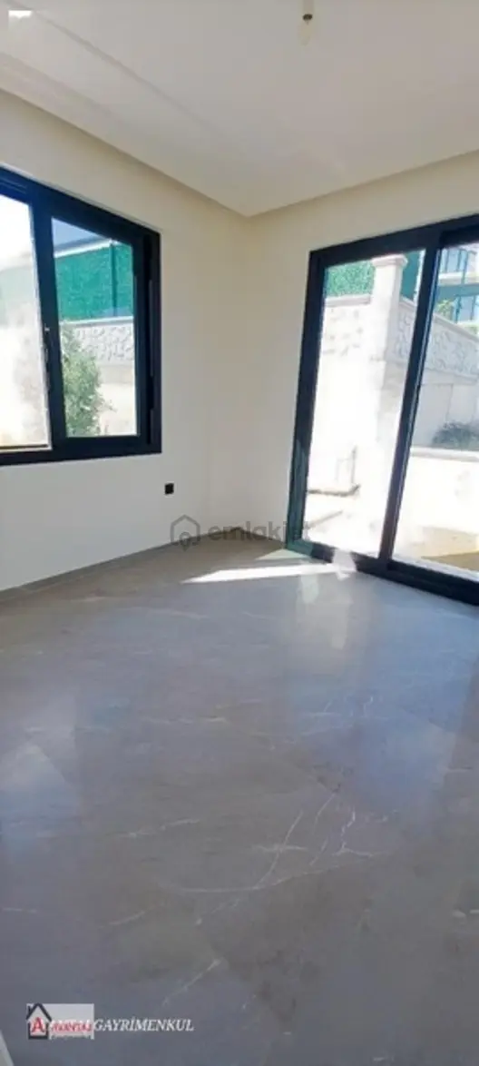 Karagedik'de 2+1 Bakımlı Daire - 15
