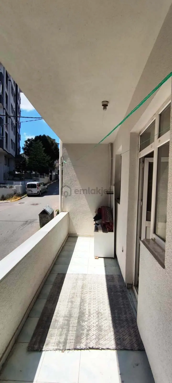 Pendik Sülüntepe Ulaşımı Kolay Geniş Balkonlu 2+0 Kiralık - 3