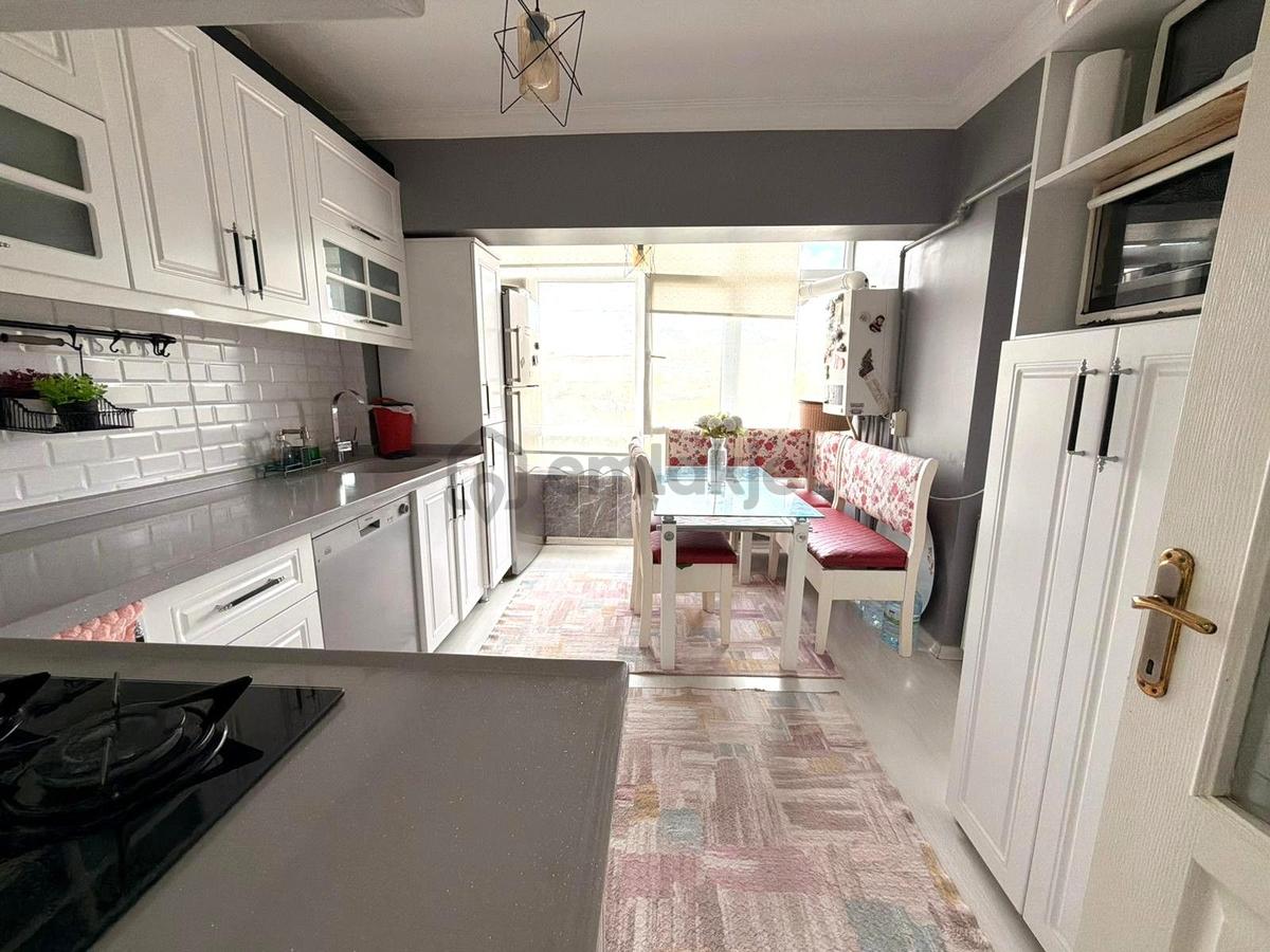 Cadde Üzerinde 3+1 Satılık Daire ~ Yılmaz Emlak - 4