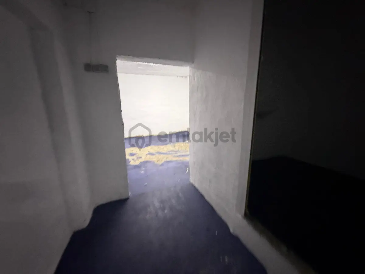 Trabzon'da Kiralık Depolu Dükkan - 21