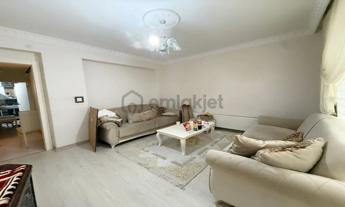 Özgürlük Caddesinde Asansörlü Yeni Bina Ebevyn Banyolu Boş Daire - 7