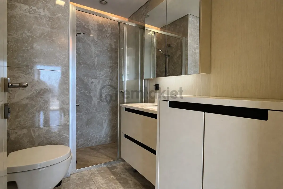 Remax Leon Suryapı Marka B Blokta Kiralık Köşe 1+1 Daire - 21