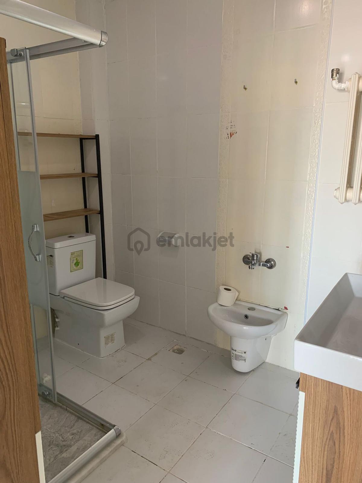 Batıkent Mah. Tunakent Sitesinde 3+1 Geniş Daire - 31