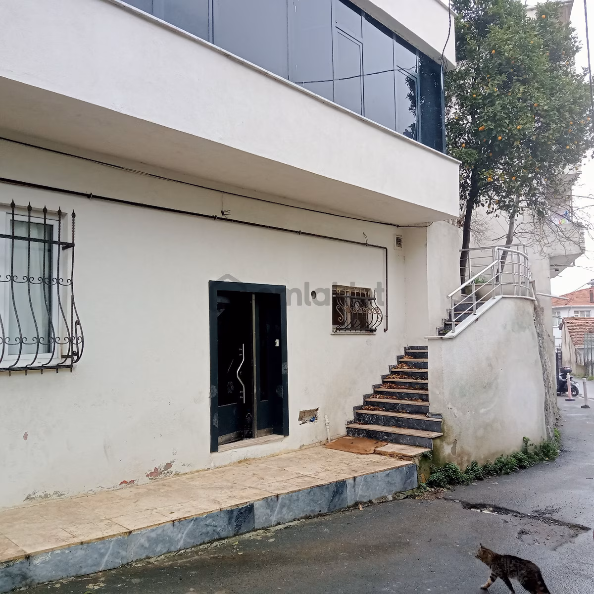 İstinye Koru Mahallesi'nde Komple Kiralık .bina - 8