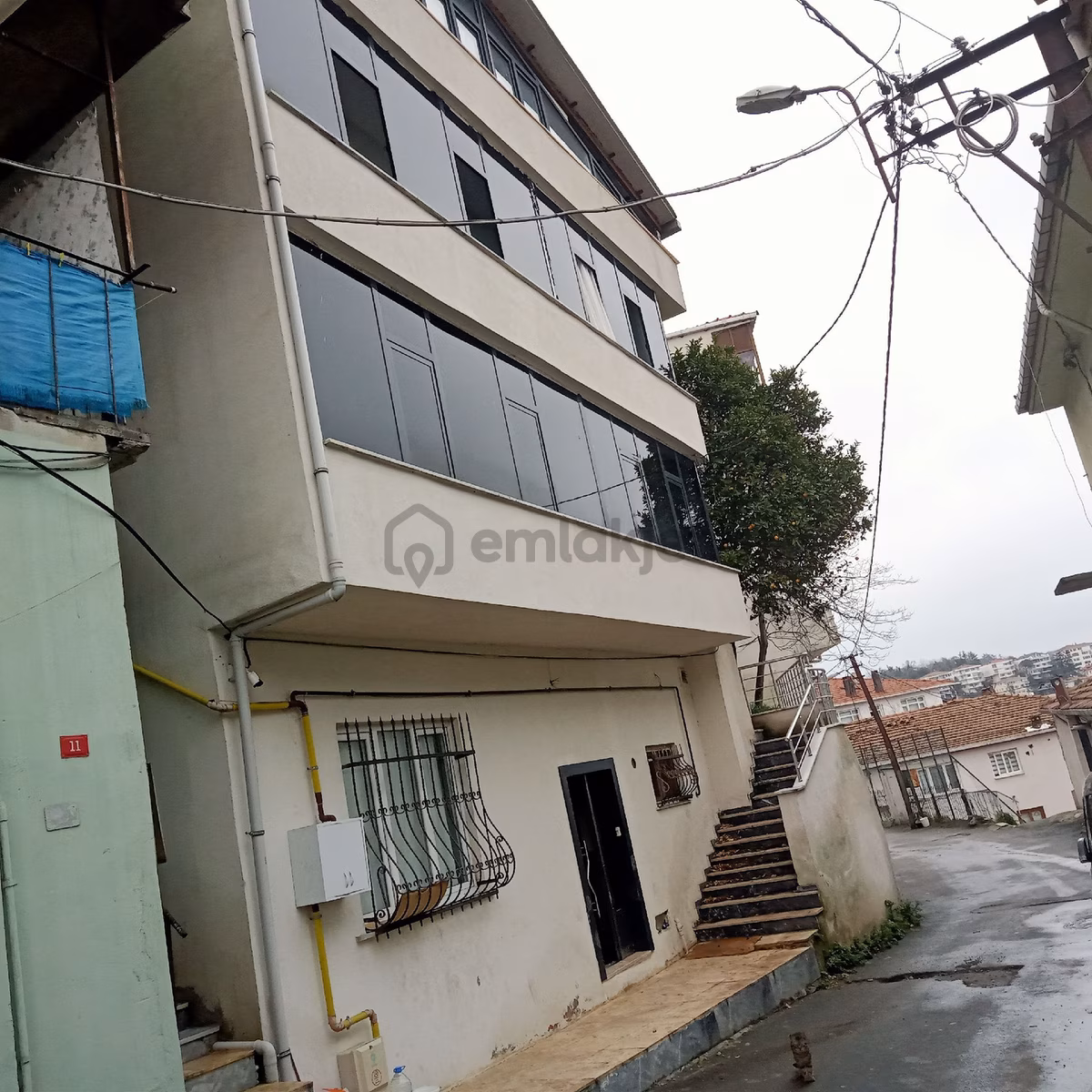 İstinye Koru Mahallesi'nde Komple Kiralık .bina