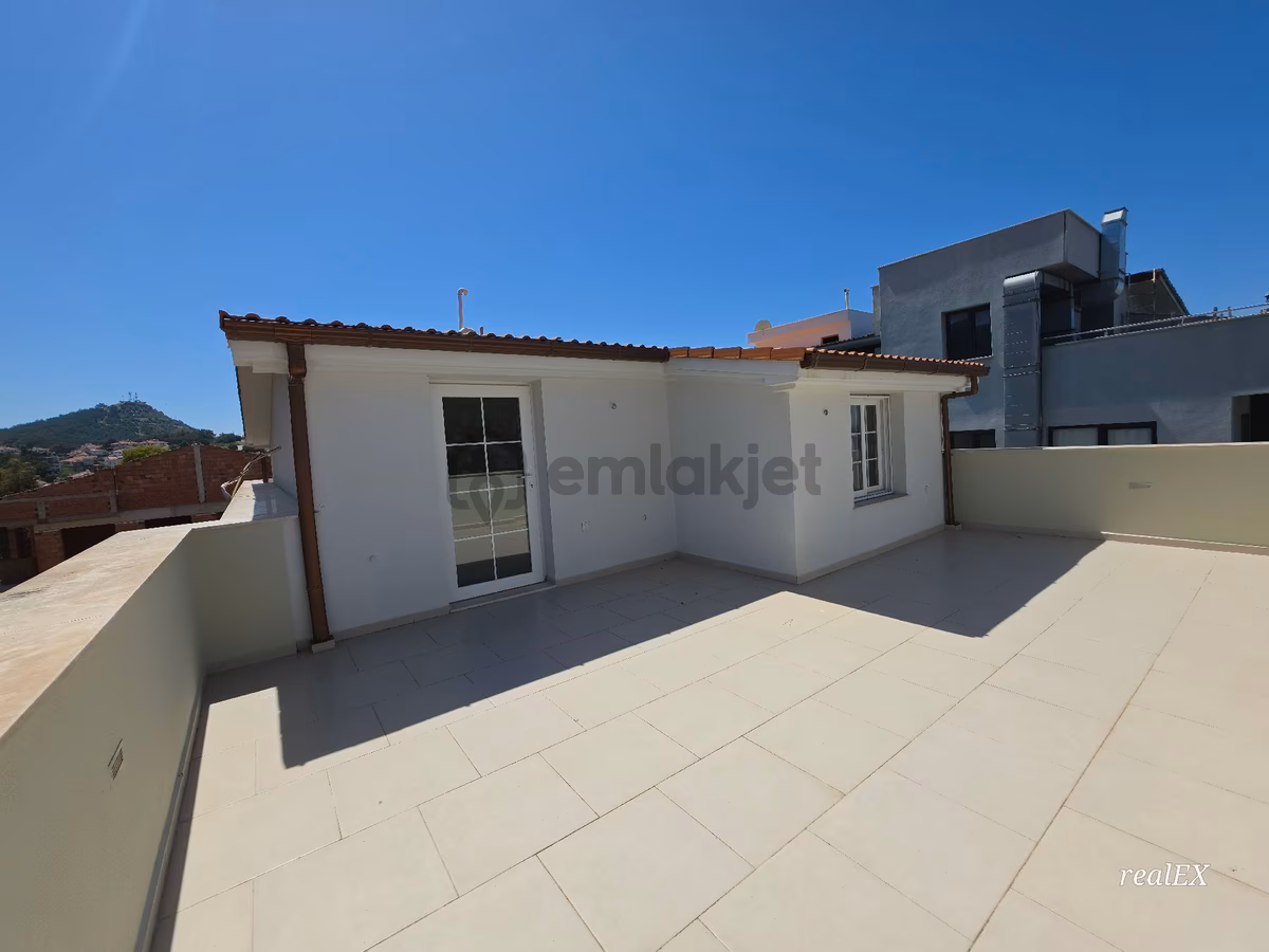 Özdere Çukuraltı Merkezde Geniş Odalı 3+1 Villa - 8