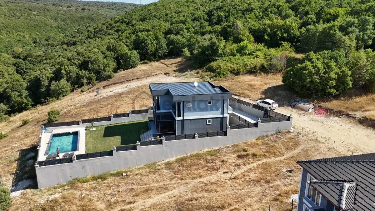 Vize/ Okçular Orman İçinde 688m2 Arsa