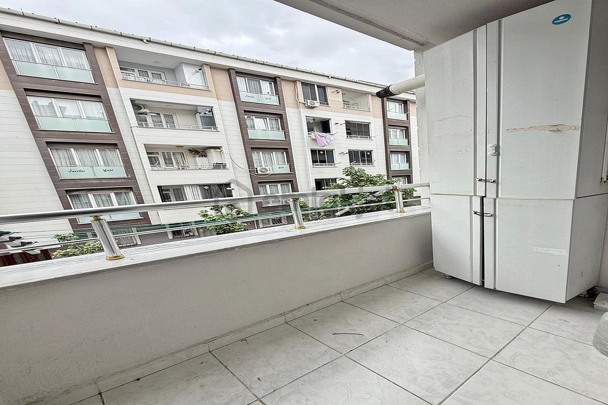 Bahçeşehir'in Dibinde Satılık 2+1 Ara Kat Daire - 22
