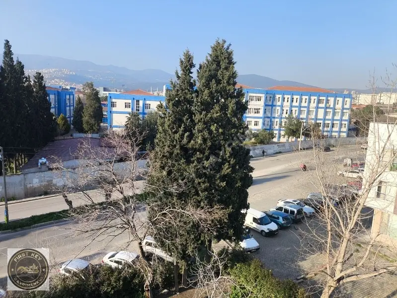 Ege Üniversitesi Dibinde Eşyalı 2+1 Kiralık Daire
