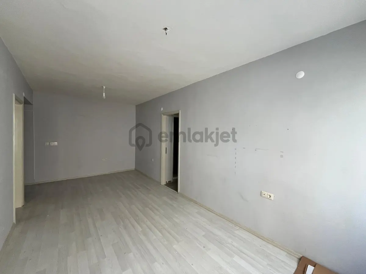 Meydan'da Kiralık 2+1 Tadilatlı Fırsat Daire - 12
