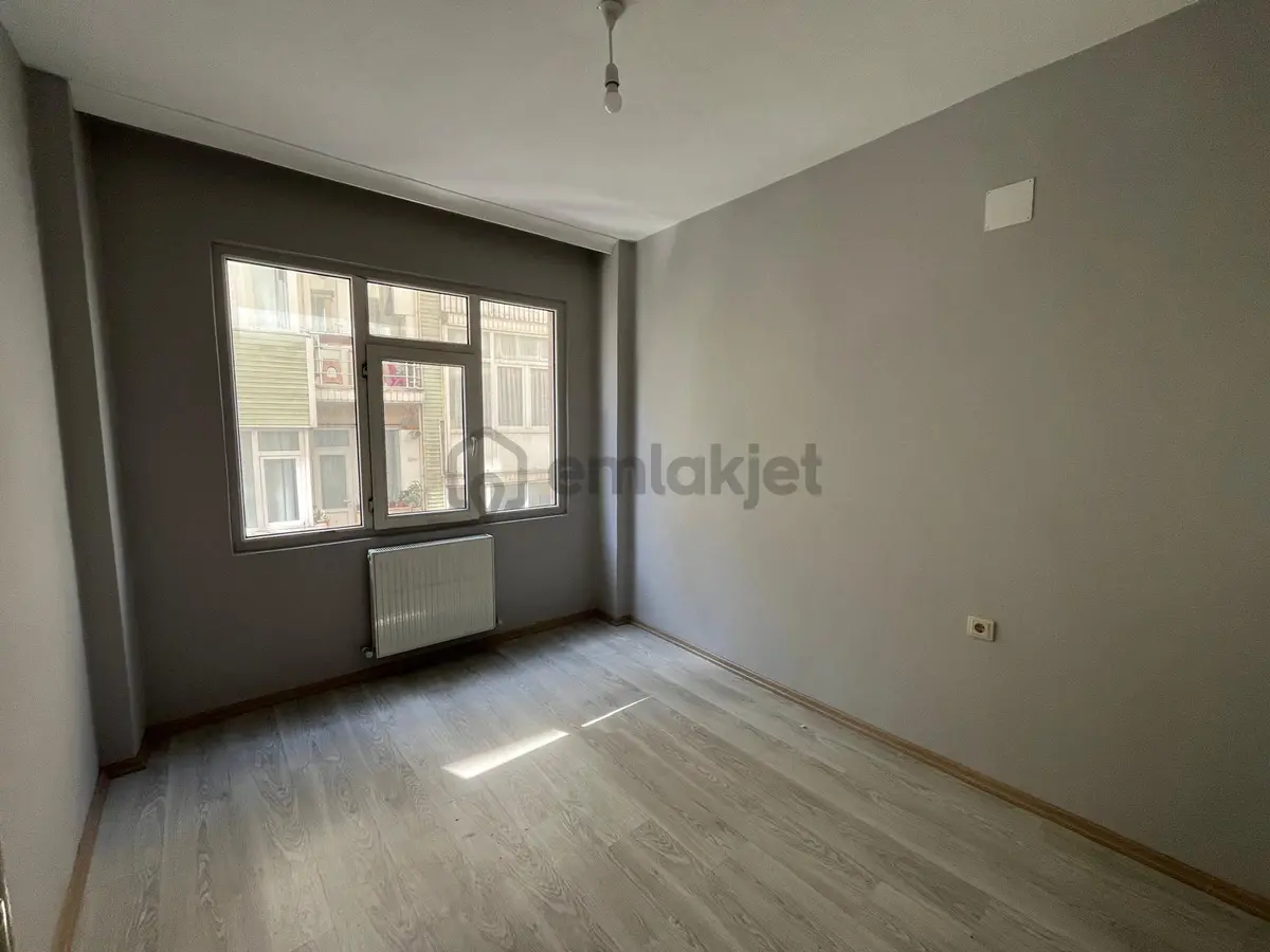 Meydan'da Kiralık 2+1 Tadilatlı Fırsat Daire - 16