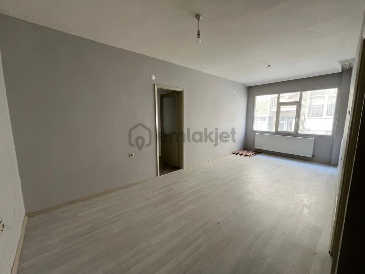 Meydan'da Kiralık 2+1 Tadilatlı Fırsat Daire - 11
