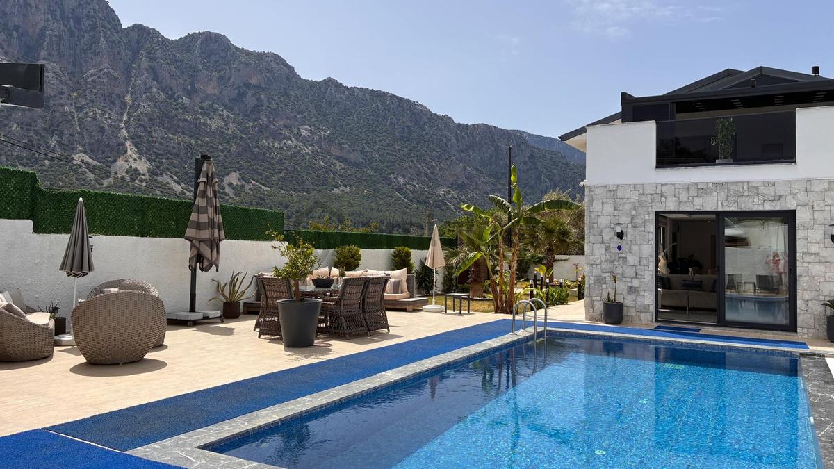 Kayadibi'nde Satılık Yeni Modern Villa - 23