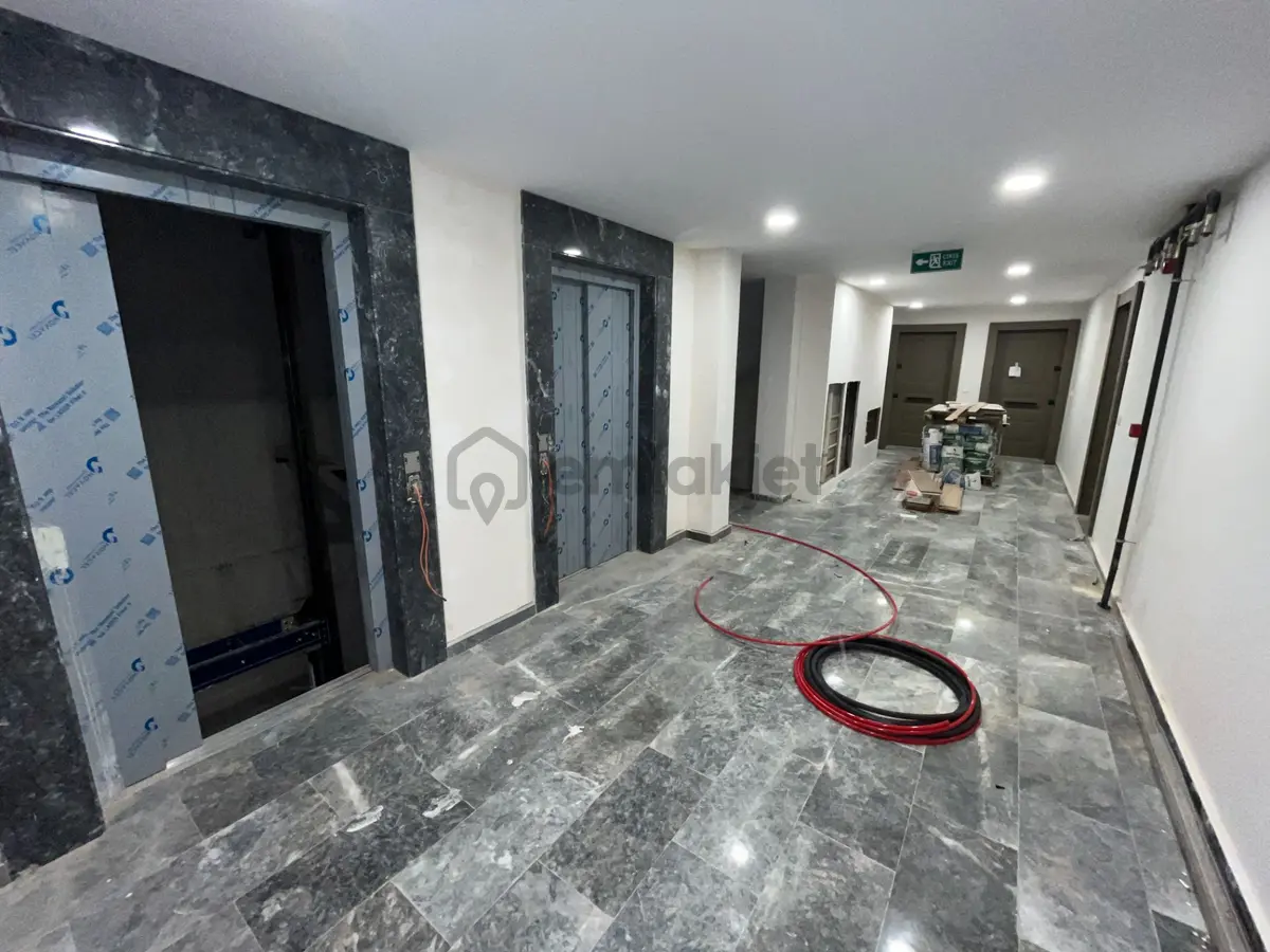 Üsküdar Barbaros'ta Eylül İlk Hafta Oturuma Hazır Sıfır 2+1 - 8