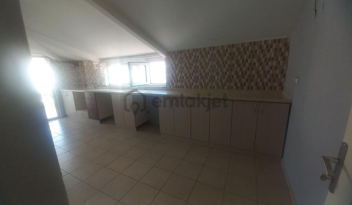 Atalarda Kiralık 3+1 Çatıkatı - 17