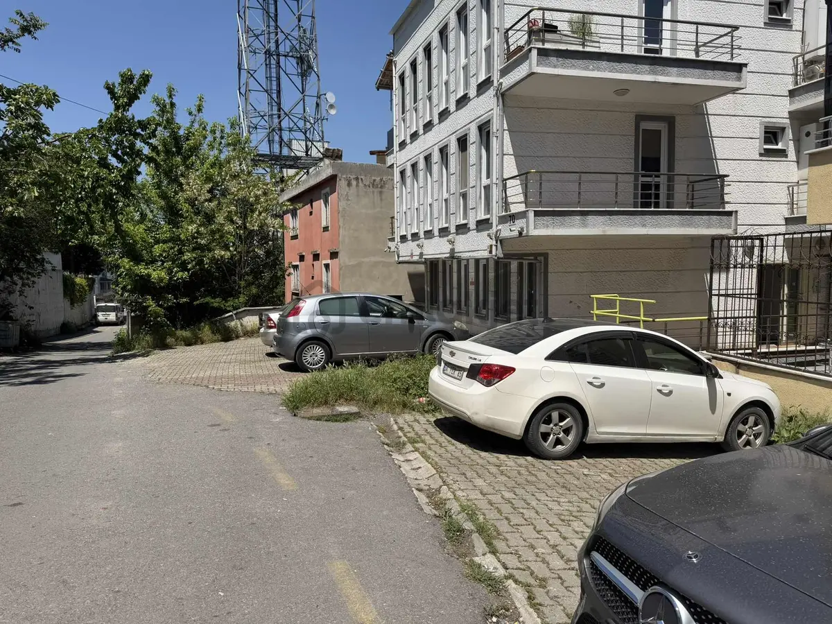 Satılık 3+1 Daire Maltepe Dubleks Veranda Ebevyn Banyo - 18