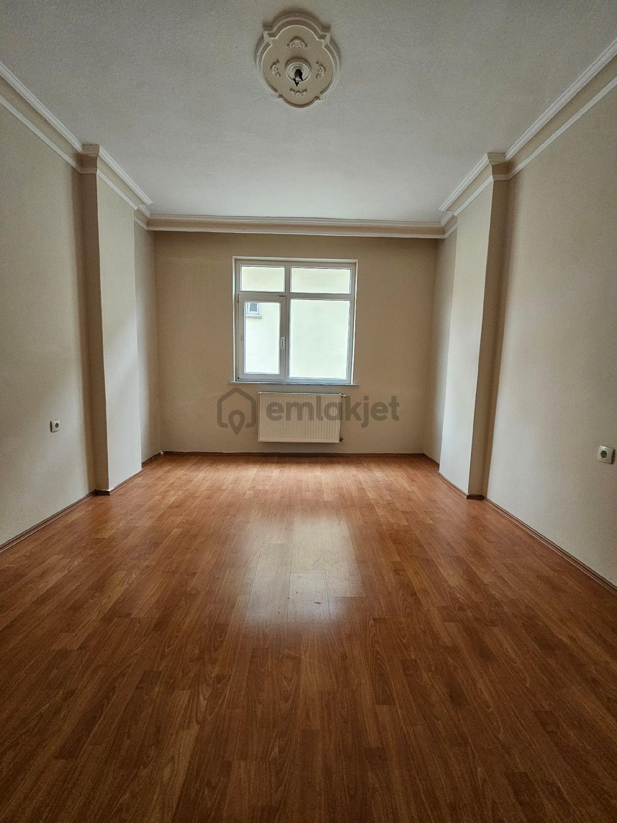 Kiralık Metrobüse Yakın 3+1 Daire - 9