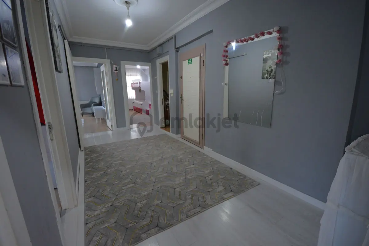 Satılık 145 M2 Merkezi Konumda 3+1 Lüks Daire - 8