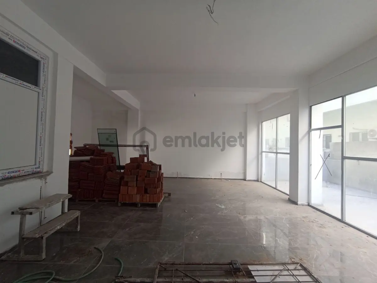 Satılık 200 Mt 2 Kullanım Alanına Sahip İş Yeri - 16