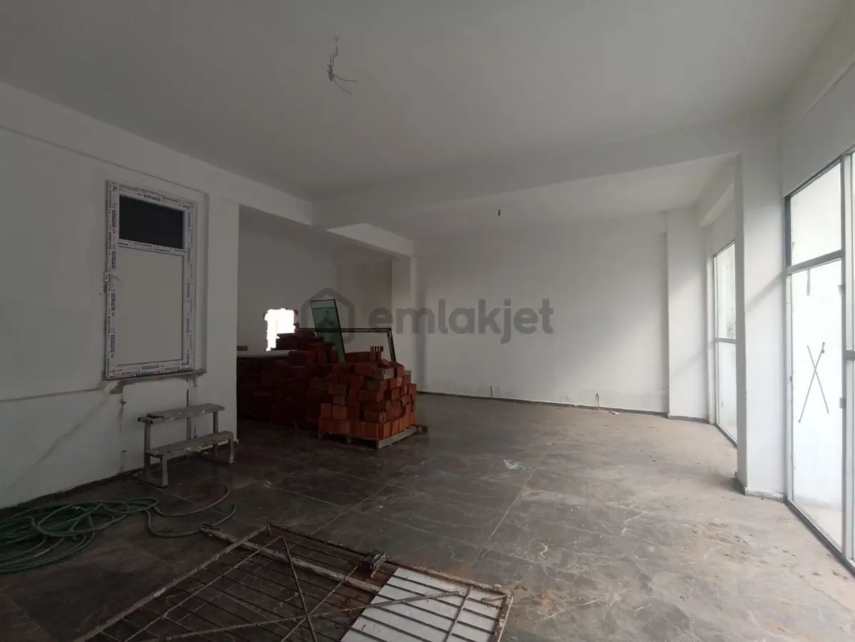 Satılık 200 Mt 2 Kullanım Alanına Sahip İş Yeri - 20