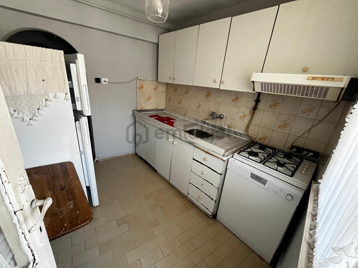 Eyüp Ramı Cuma Mah'de Satılık 3+1 Daıre - 4