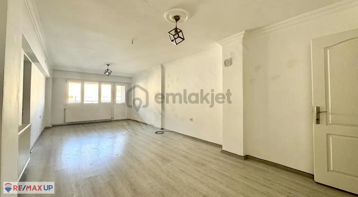 Akevler'de 105 M2 Geniş 2+1 Asansörlü Satılık Daire - 16