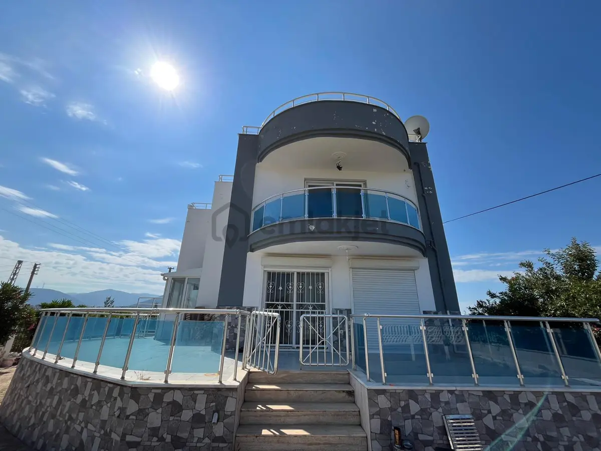 Didim Seyrantepede 1,242m2 Arsa Üzerinde Satılık Villa