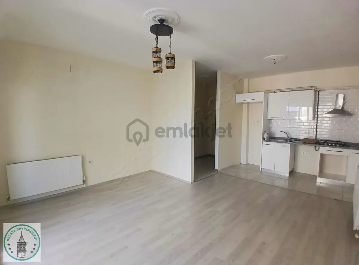 Galata'dan Site İçerisinde 2+1 Açık Mutfak Daıre - 13