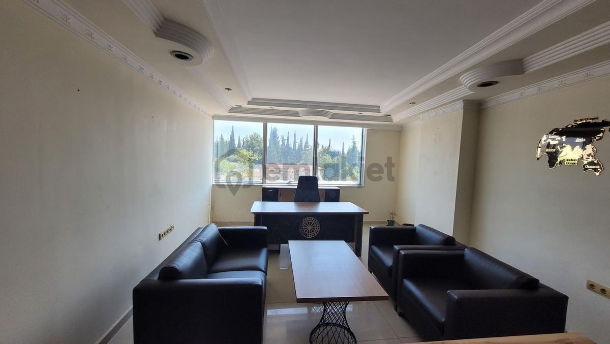 Cadde Üzeri Plazada Kiralık 2+1 Ofis - 13