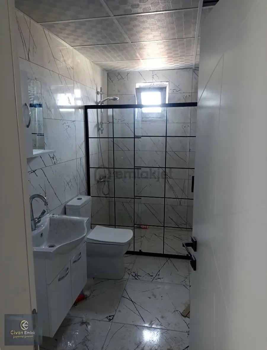 Civan Emlaktan Yakalent Merkezde Kiralık Daire - 7