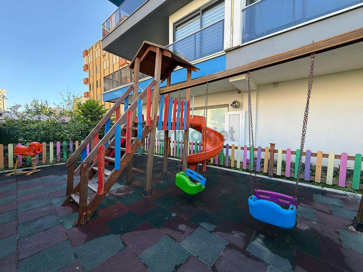 Alanya Mahmutlar'da Denize Sıfır Sitede 2+1 Eşyalı Daire - 13