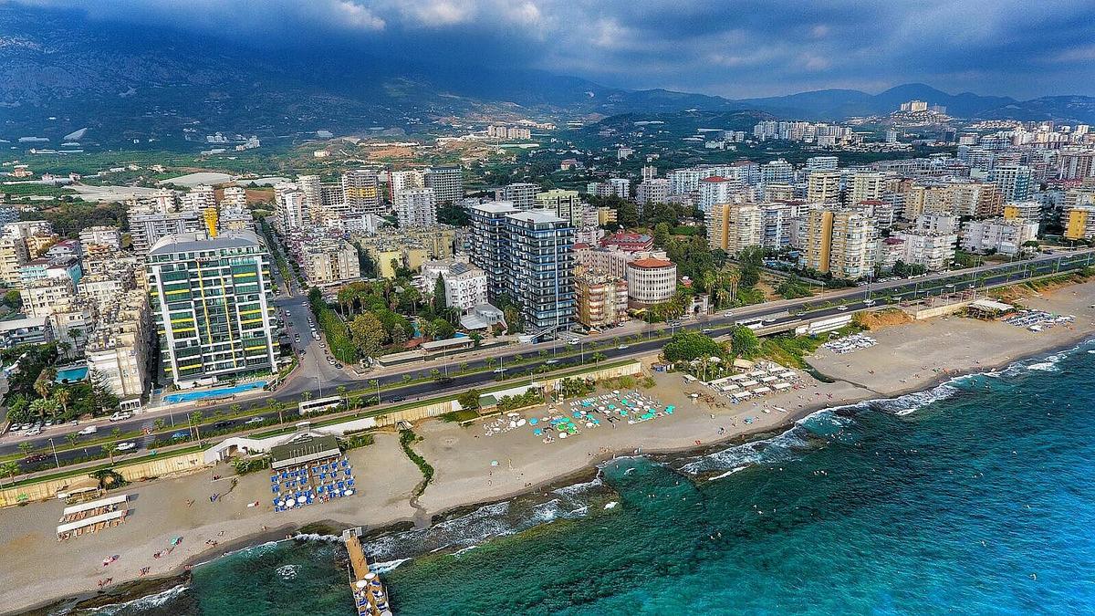 Alanya Mahmutlar'da Denize Sıfır Sitede 2+1 Eşyalı Daire - 3