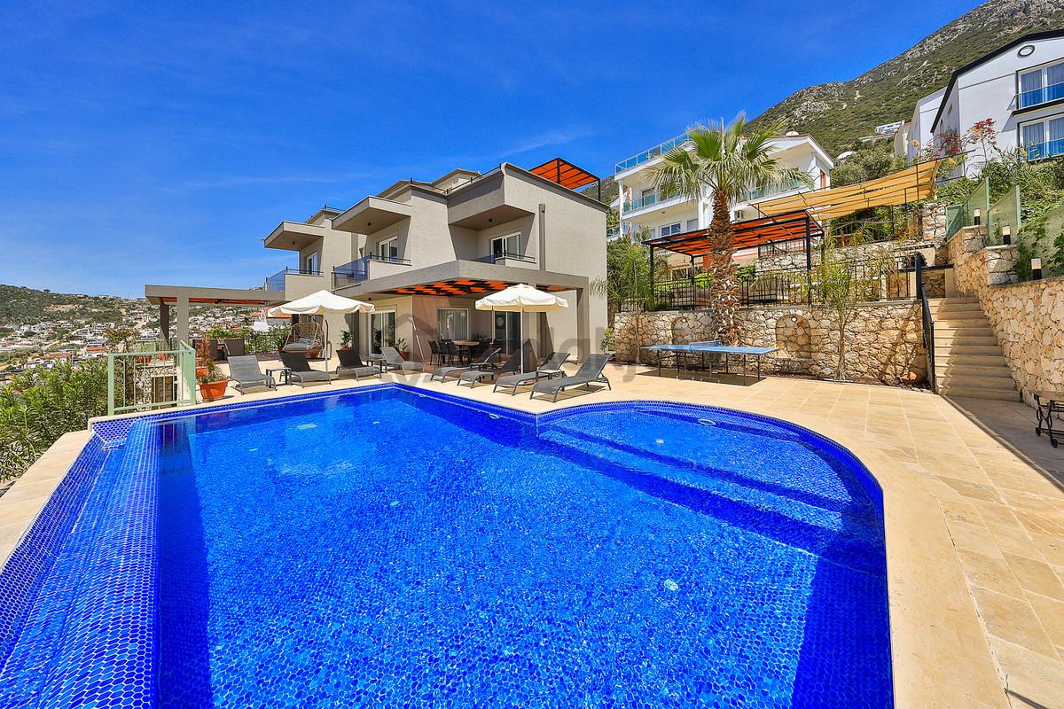 Kaş Kalkan'da Sonsuzluk Havuzlu 4+1 Lüks Villa - 9