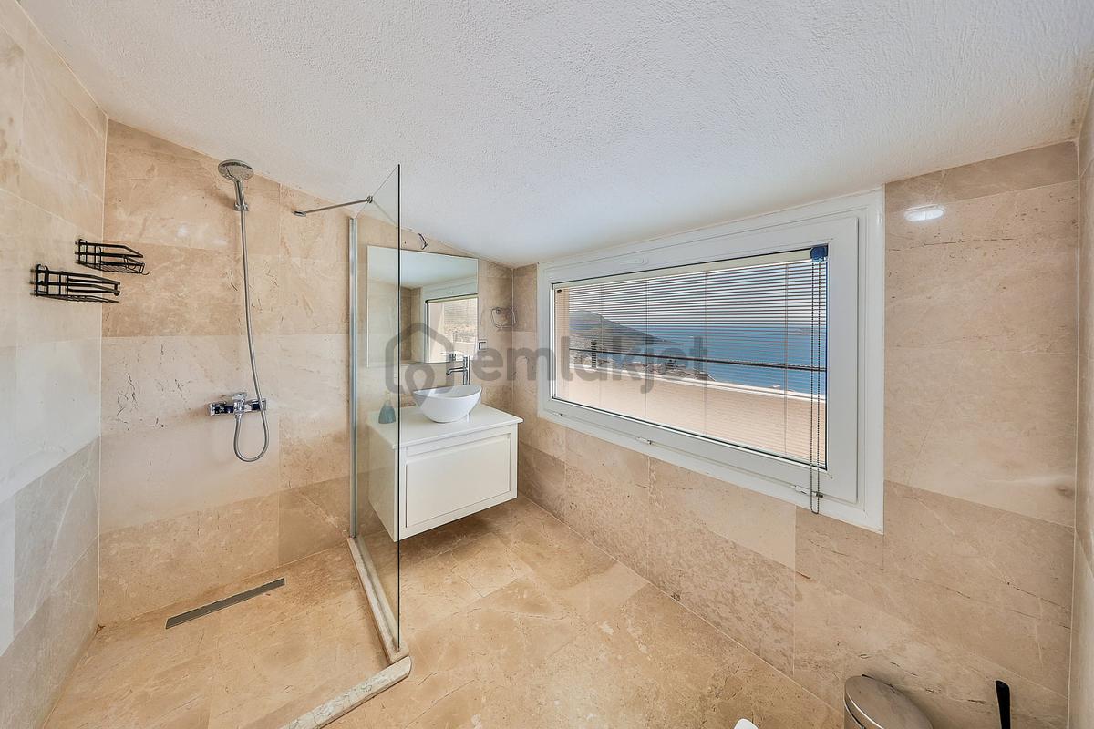 Kaş Kalkan'da Sonsuzluk Havuzlu 4+1 Lüks Villa - 33
