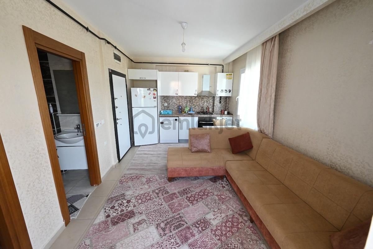 Üstünkent'ten 34. Cadde Üzerinde Satılık Full Eşyalı 1+1 Daire - 12