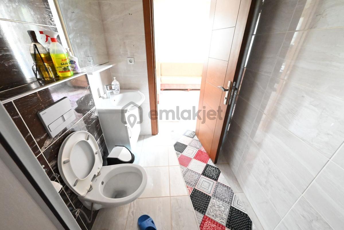 Üstünkent'ten 34. Cadde Üzerinde Satılık Full Eşyalı 1+1 Daire - 28
