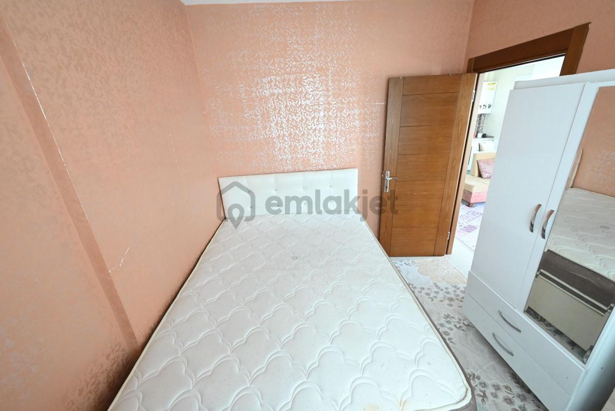 Üstünkent'ten 34. Cadde Üzerinde Satılık Full Eşyalı 1+1 Daire - 17