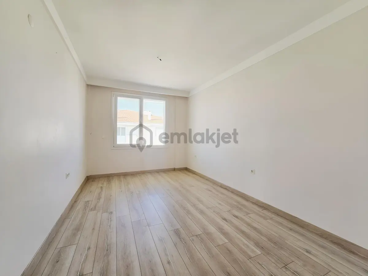 Ayvalık 150 Evlerde Geniş Site İçinde Satılık 3+1 Daire - 10