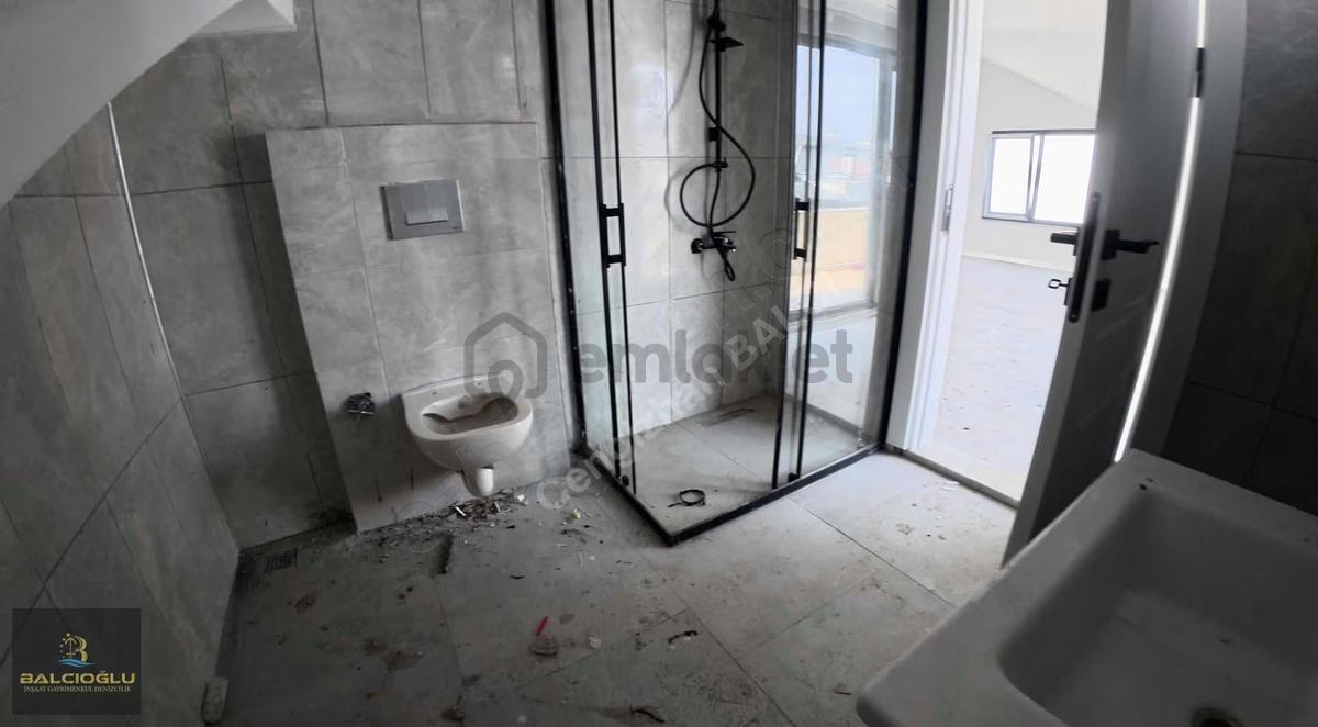 Balcıoğlundan Satılk Denize 80m Havuzlu Bahçli Lüx Triplex Villa - 33