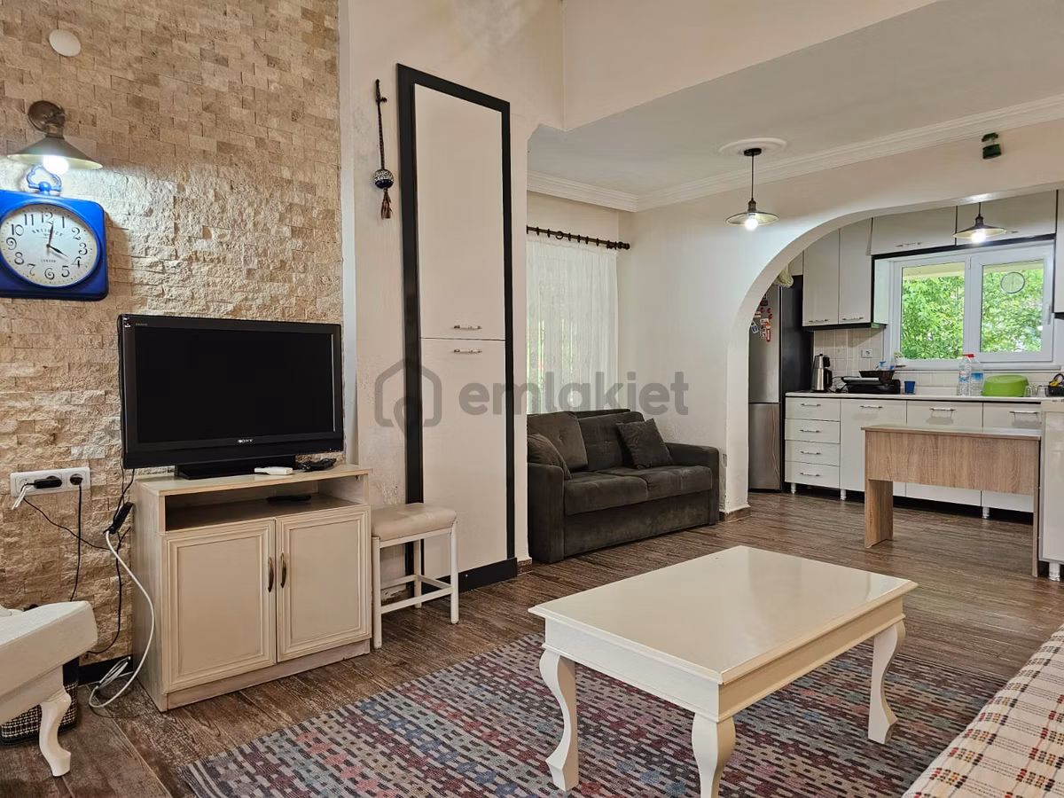 Burhaniye'de Denize Sıfır Sitede Satılık Müstakil 3+1 Villa - 8