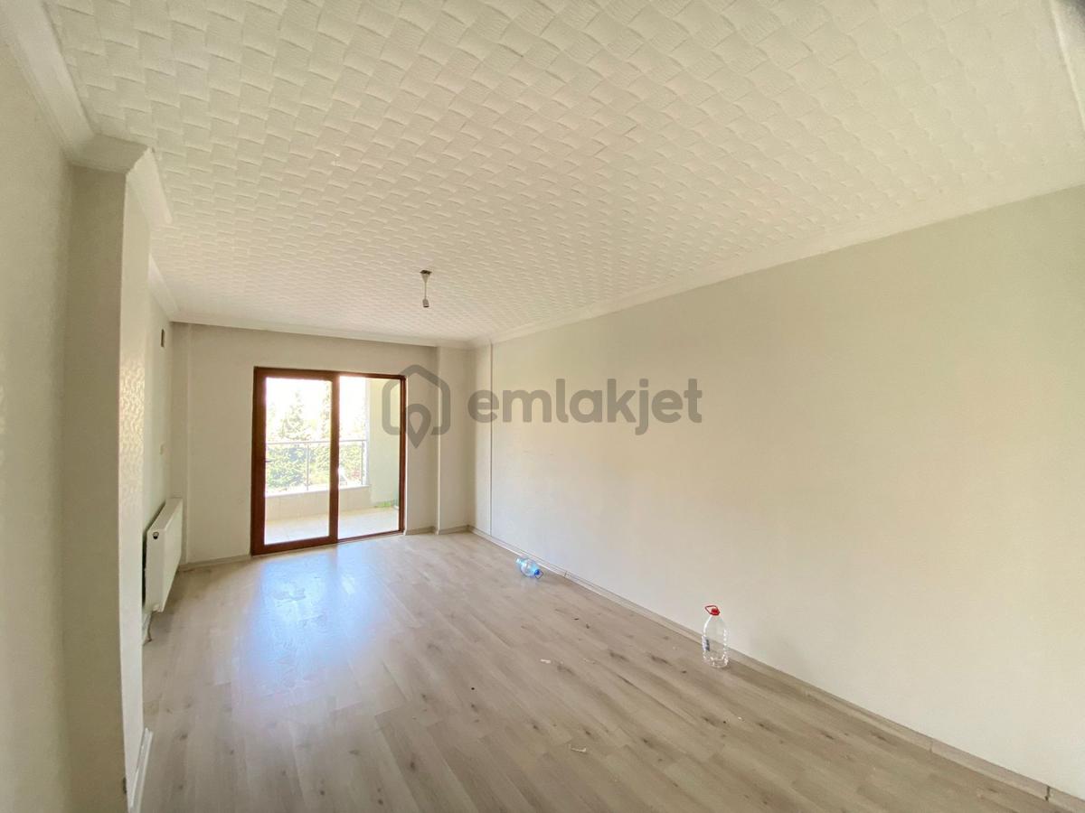 Amazon' Dan Serintepe Karakolu Civarı Satılık Dubleks 5+1 Daire! - 9