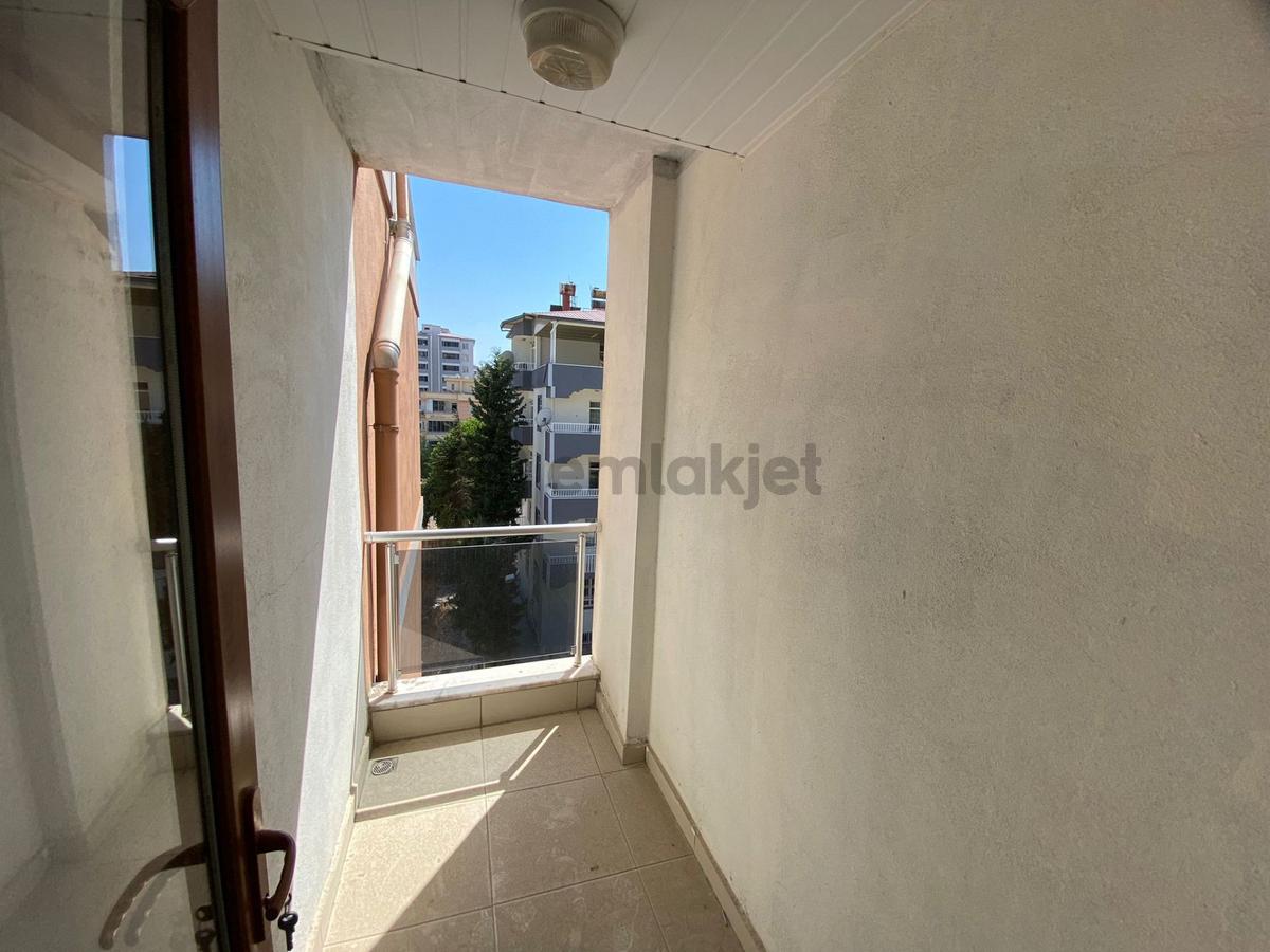 Amazon' Dan Serintepe Karakolu Civarı Satılık Dubleks 5+1 Daire! - 25