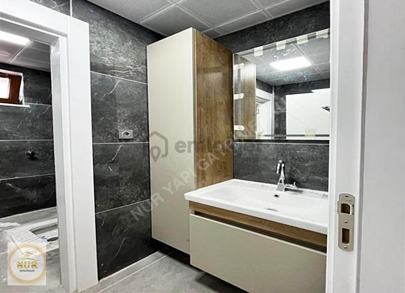 Nur Yapı'dan Cadde Üzeri Düz Giriş Seviyesinde 2+1 Bahçe Katı - 33