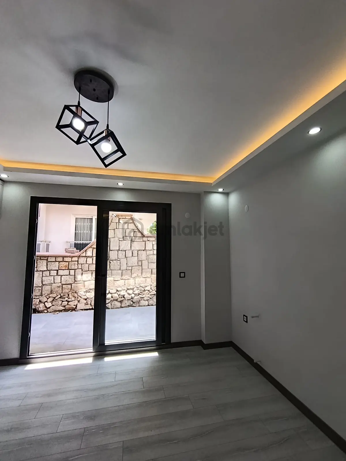 Dıdım Hisar Mah. Satılık Ultra Lüx 1+1 Daire - 16