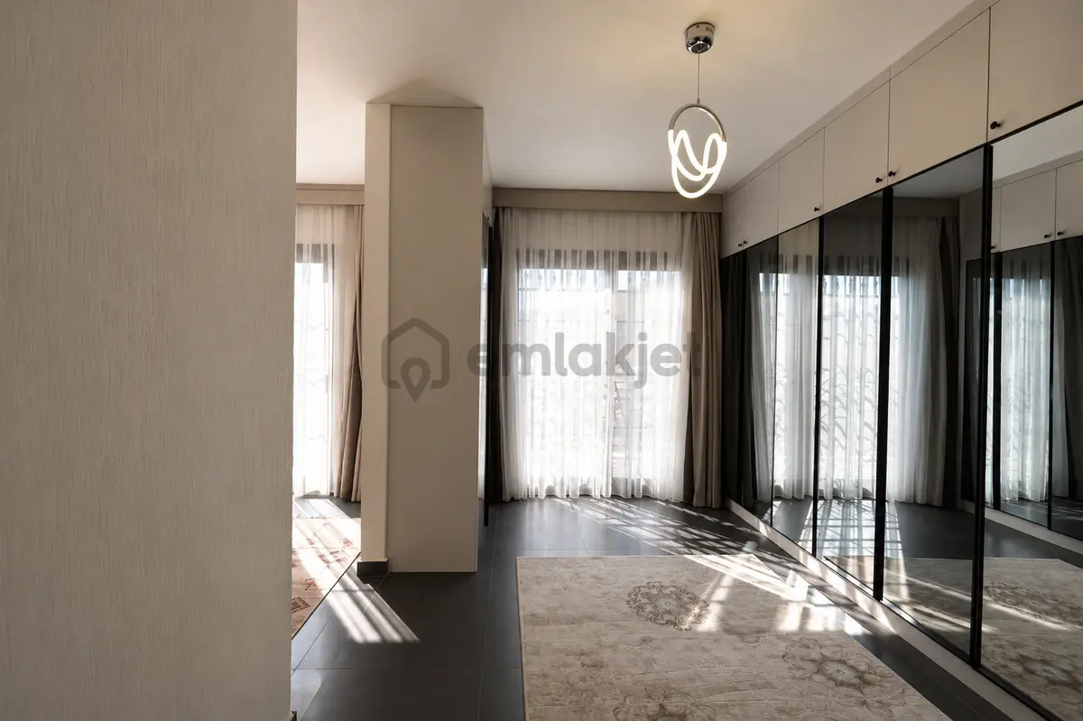 Akyarlar'da Site İçerisinde Satılık 4+2 Villa - 16